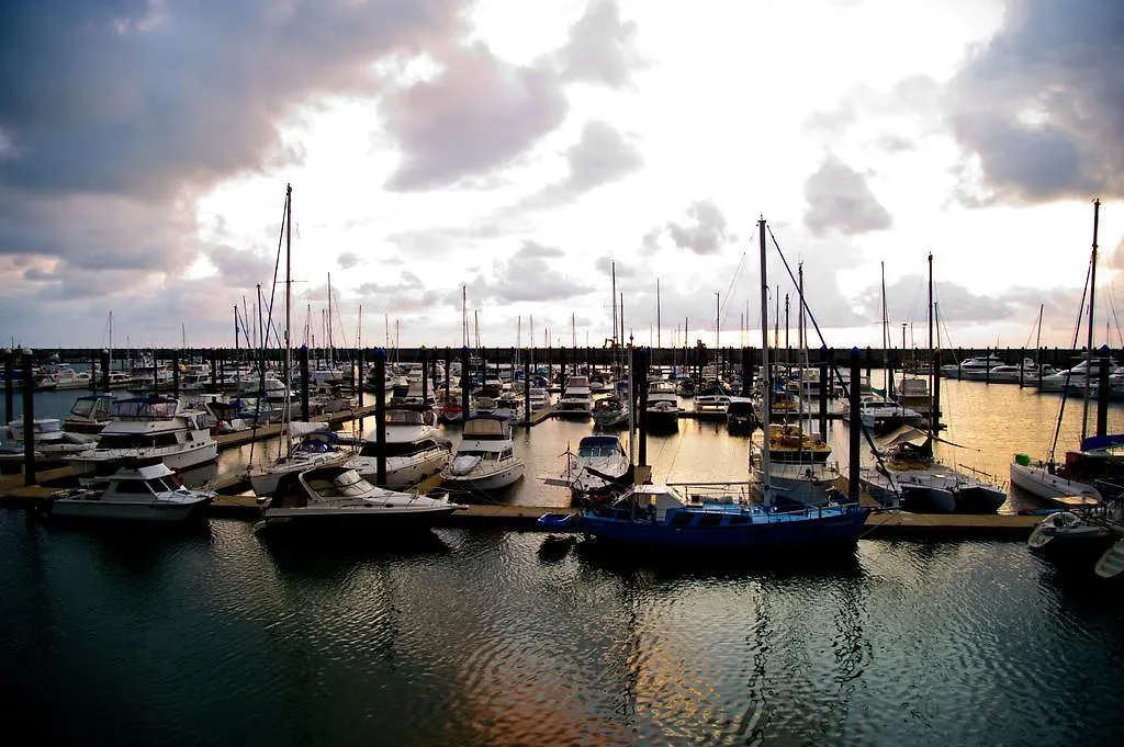 Mantra Mackay Hotel 4*,